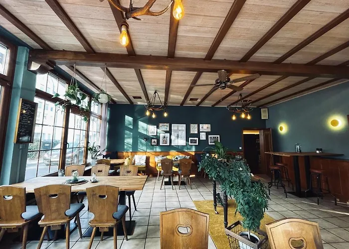 Hotel&Weinhaus Zum Schwarzen Bären
